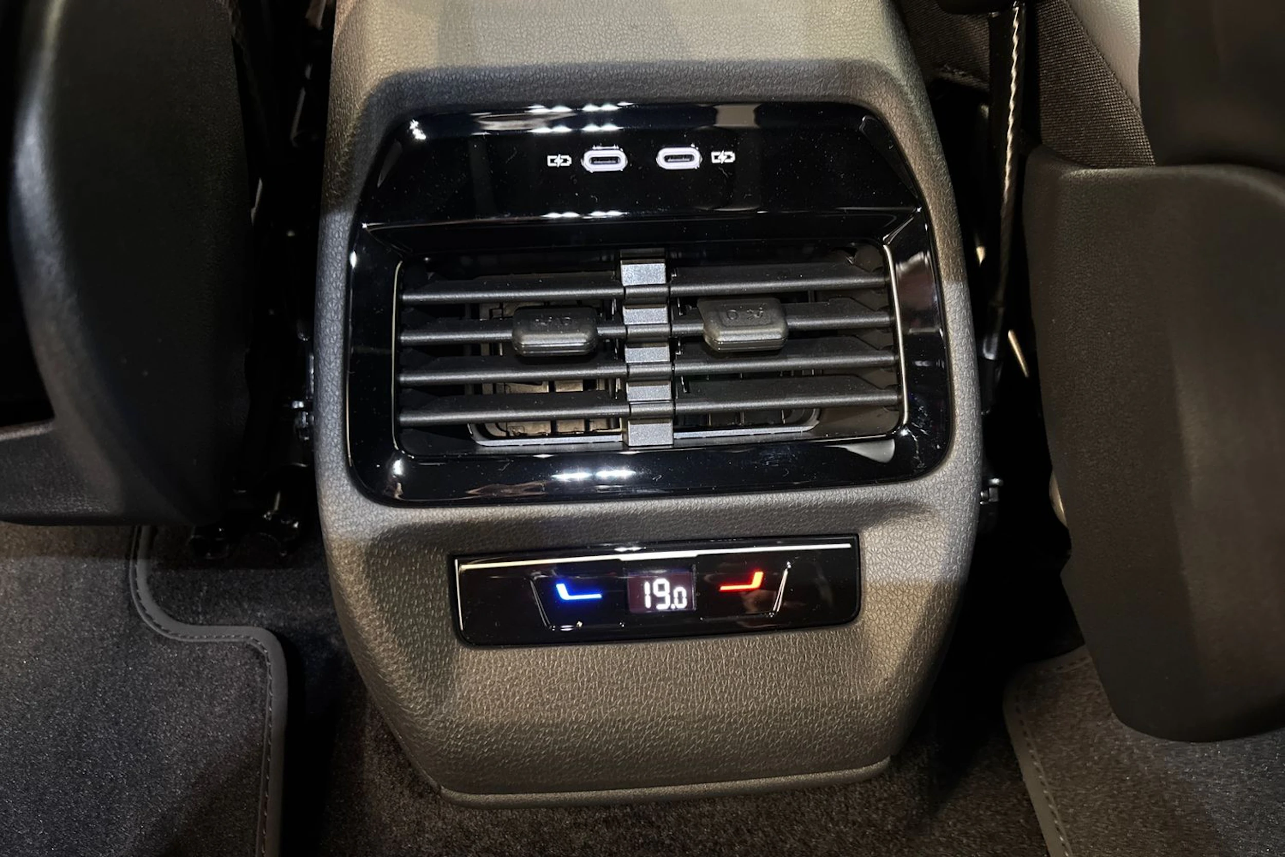 sininen Volkswagen ID.4 2026 kuva 25.