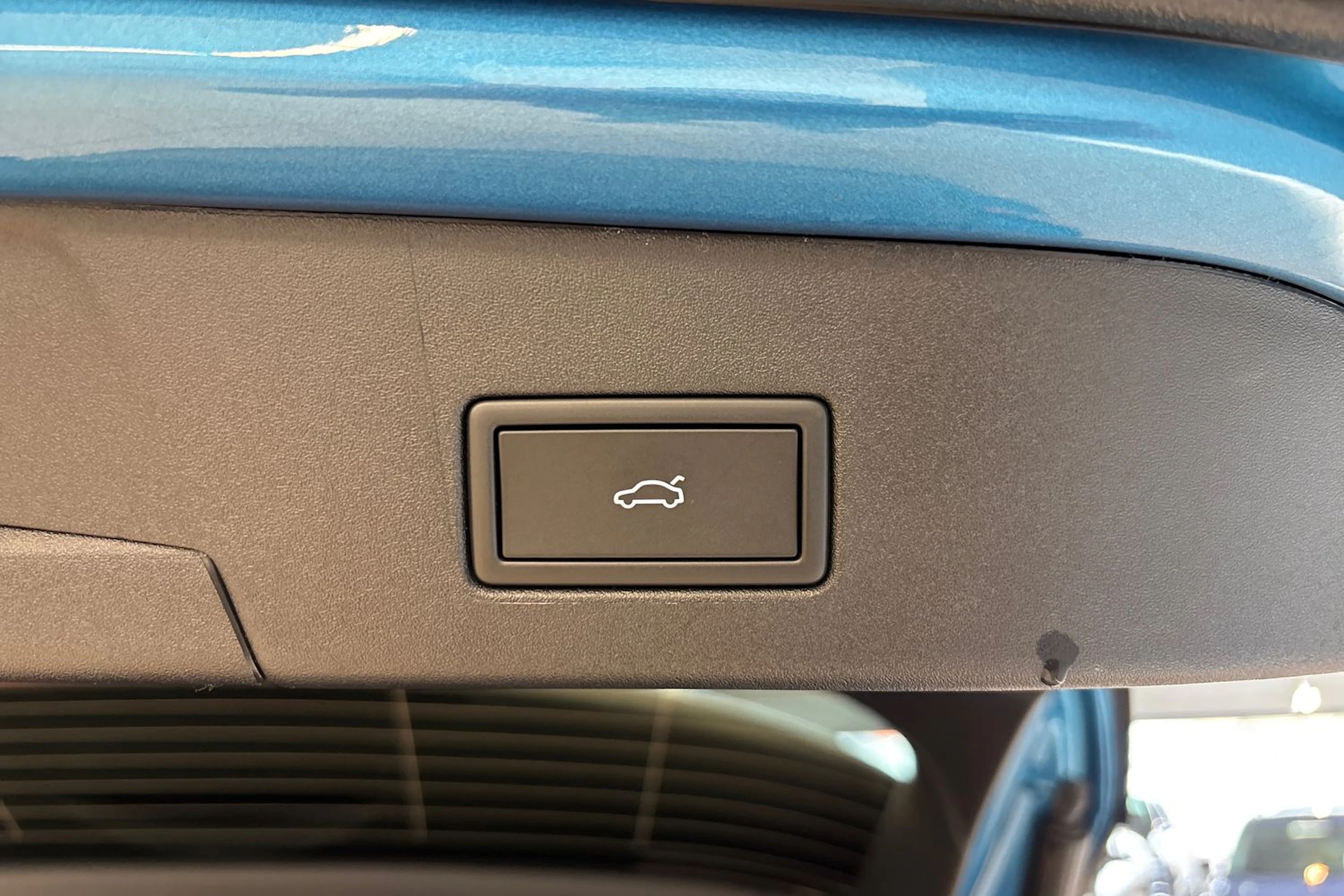 sininen Volkswagen ID.4 2026 kuva 36.