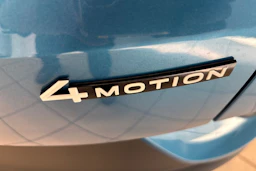 sininen Volkswagen ID.4 2026 kuva 38.