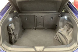 sininen Volkswagen ID.4 2026 kuva 11.