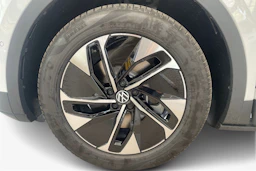 valkoinen Volkswagen ID.4 2026 kuva 9.