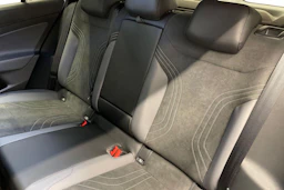 valkoinen Volkswagen ID.4 2026 kuva 8.