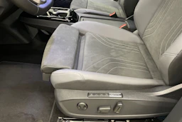 valkoinen Volkswagen ID.4 2026 kuva 10.