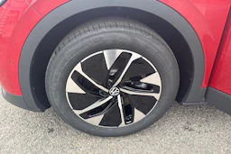 punainen Volkswagen ID.4 2026 kuva 10.