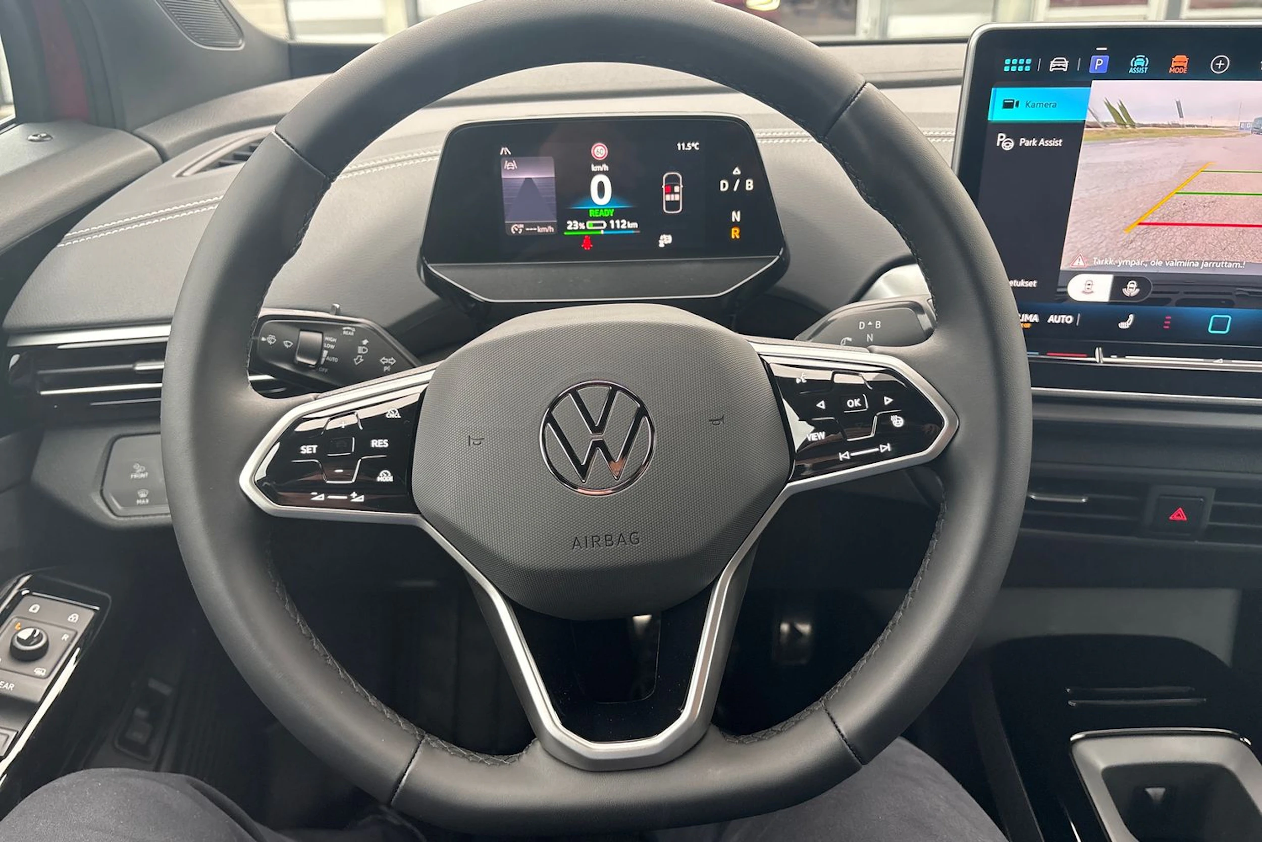 punainen Volkswagen ID.4 2026 kuva 14.