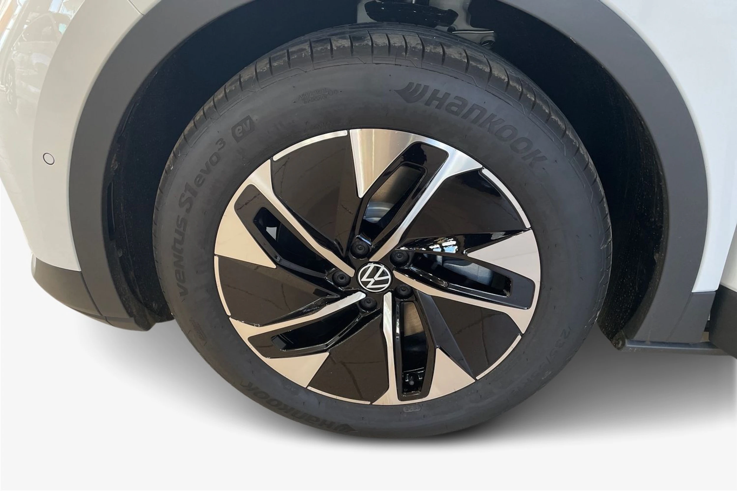 valkoinen Volkswagen ID.4 2026 kuva 9.