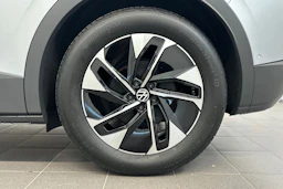 harmaa Volkswagen ID.4 2026 kuva 10.