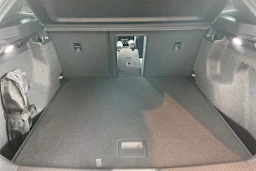 harmaa Volkswagen ID.4 2026 kuva 30.