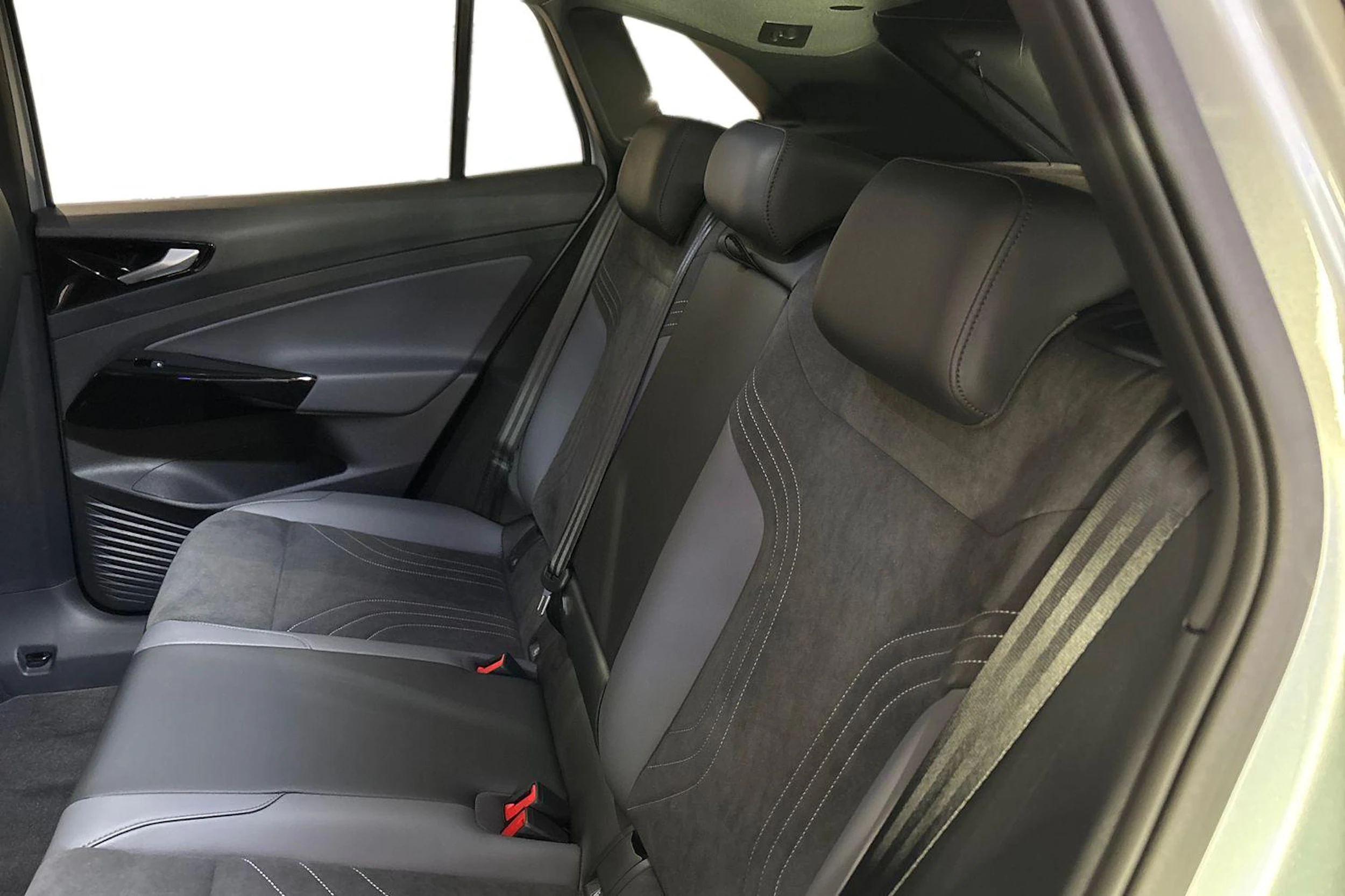 harmaa Volkswagen ID.4 2026 kuva 8.