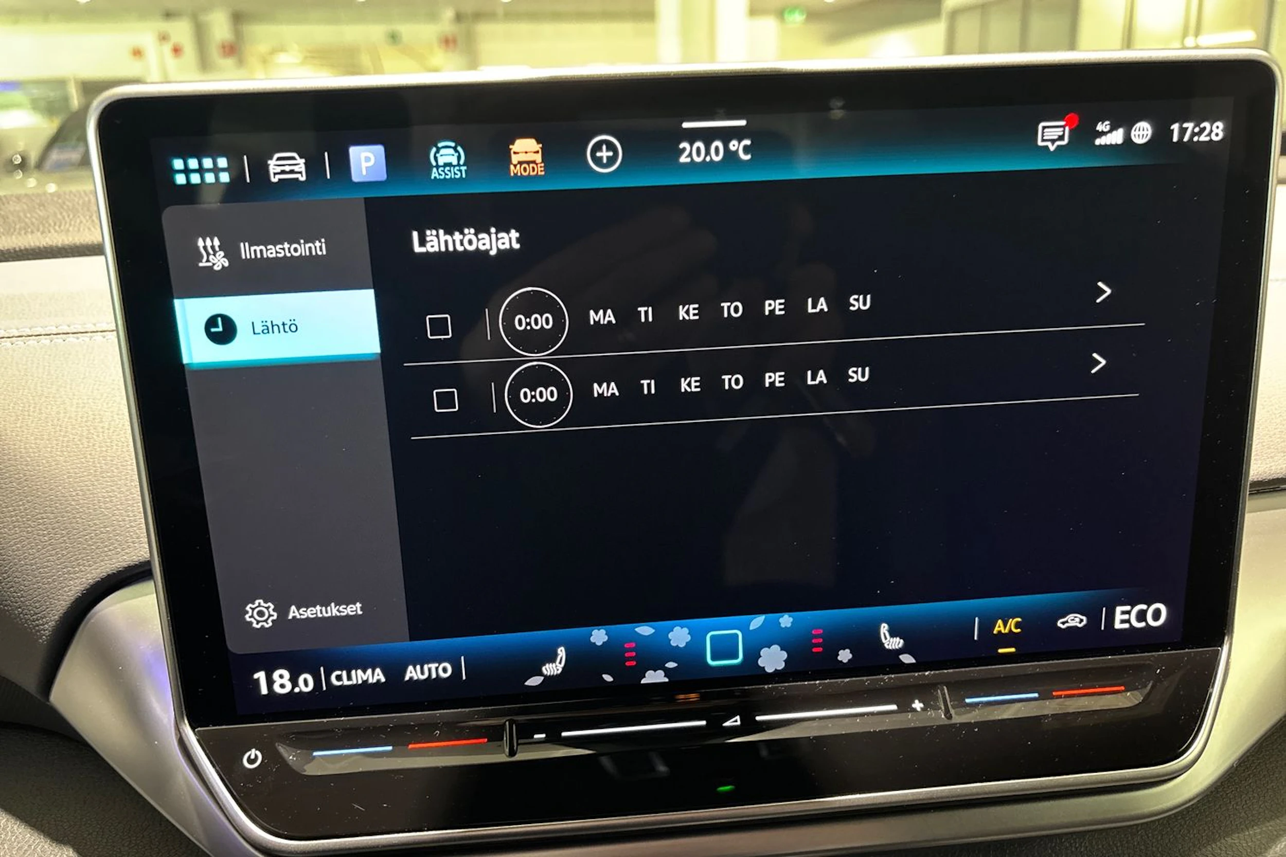harmaa Volkswagen ID.4 2026 kuva 16.
