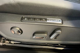 harmaa Volkswagen ID.4 2026 kuva 11.