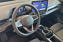valkoinen Volkswagen ID.4 2027 kuva 6.