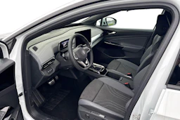 valkoinen Volkswagen ID.4 2026 kuva 6.