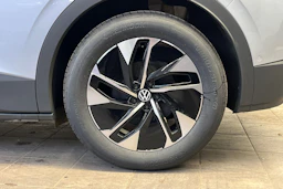 met. harmaa Volkswagen ID.4 2026 kuva 10.