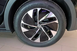 musta Volkswagen ID.4 2026 kuva 10.