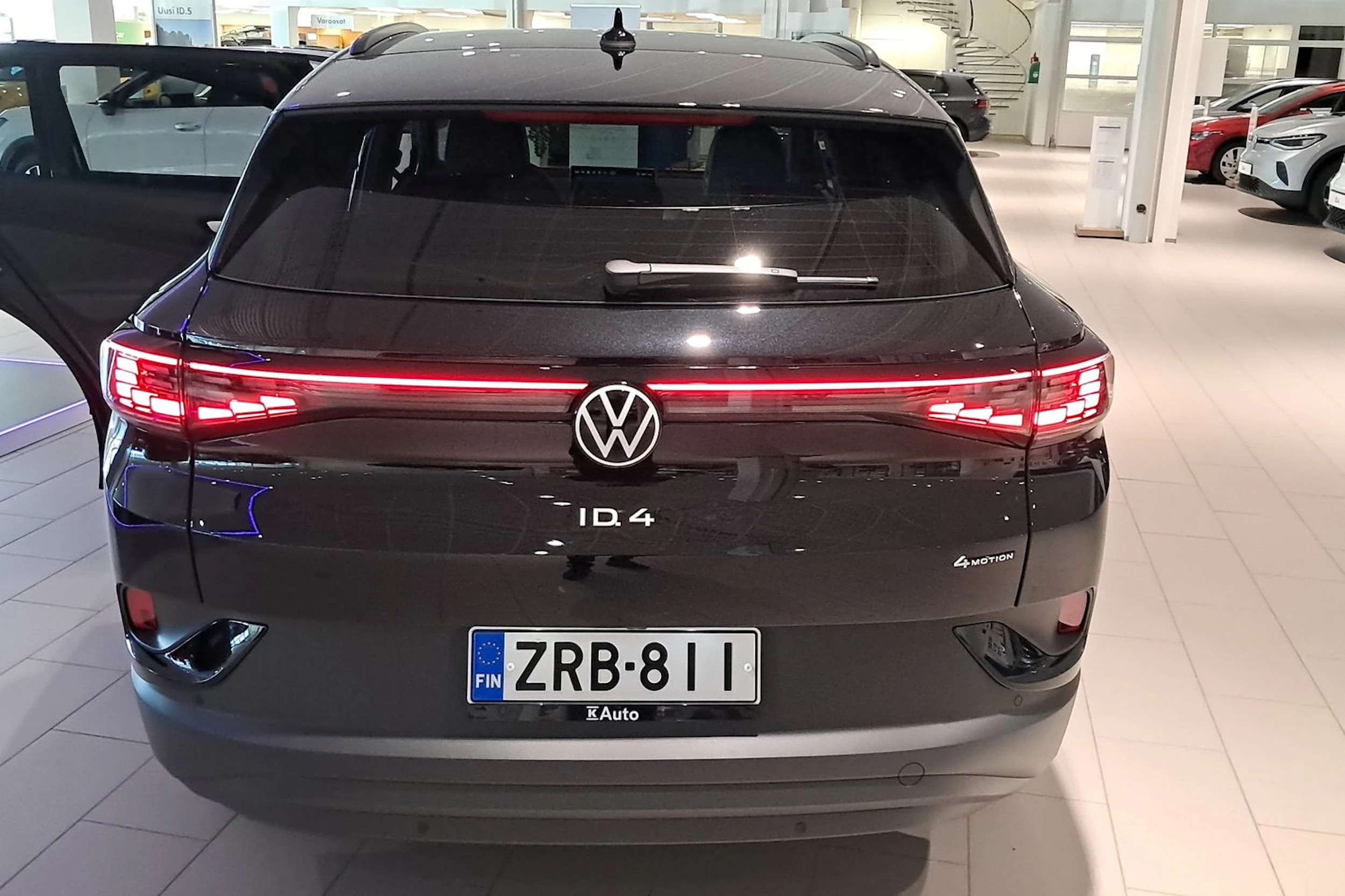 musta Volkswagen ID.4 2026 kuva 11.
