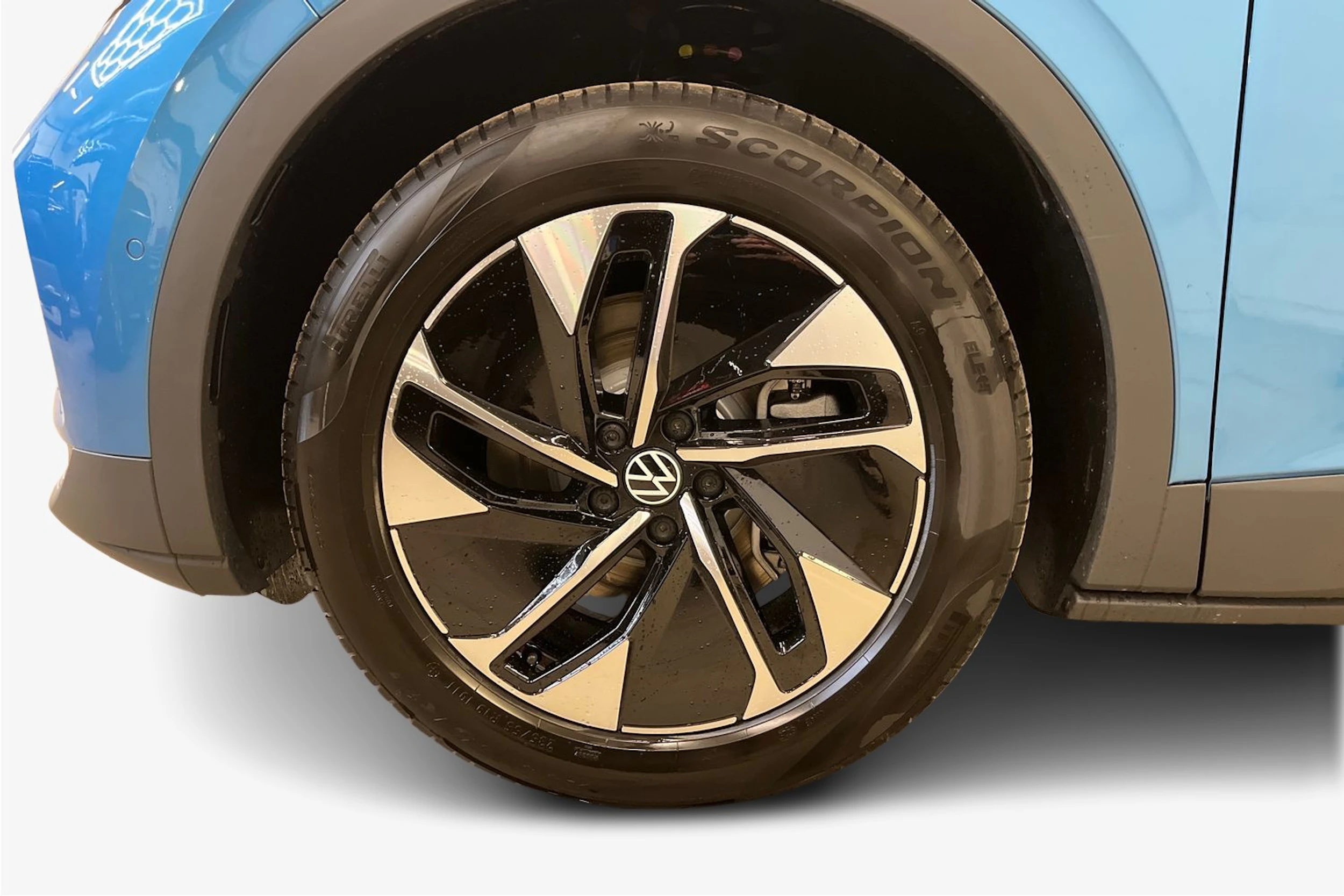 sininen Volkswagen ID.4 2026 kuva 9.