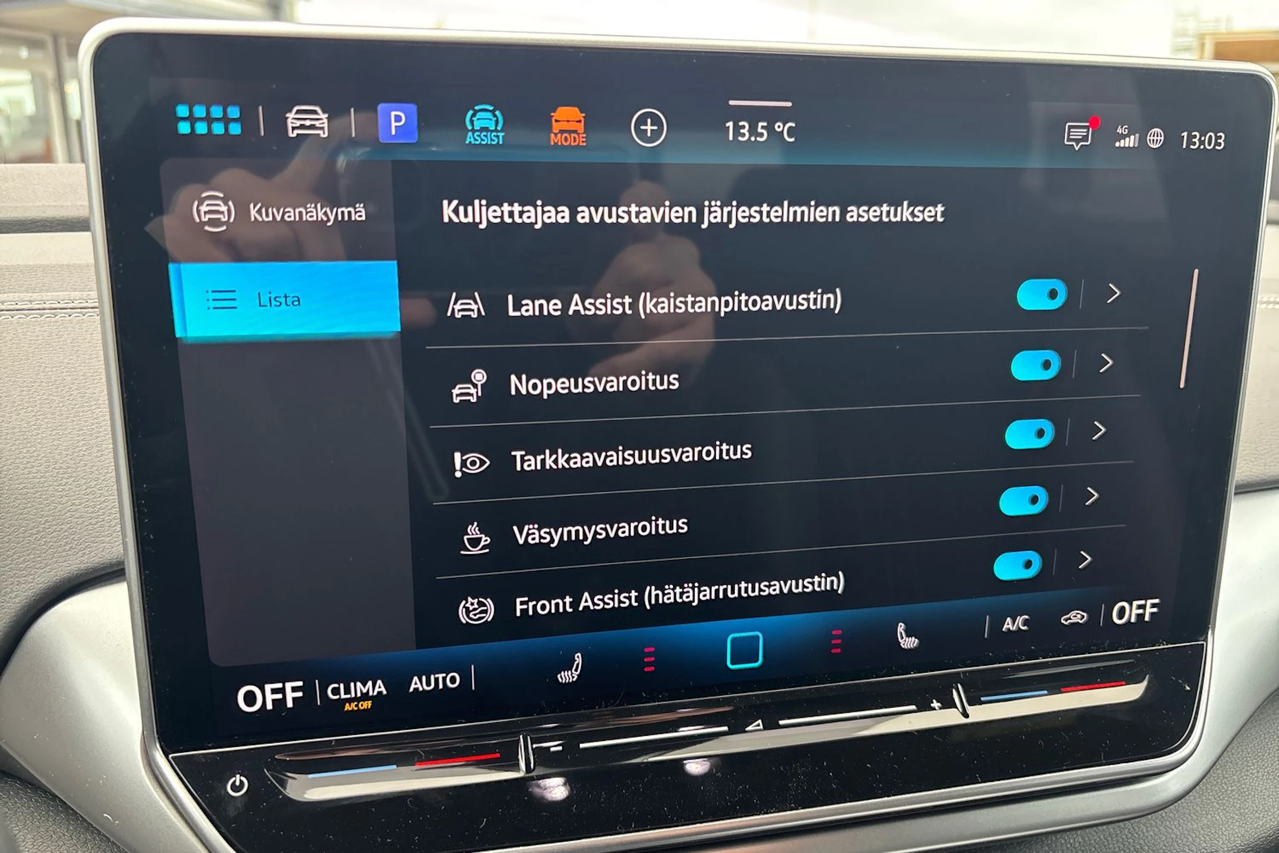 valkoinen Volkswagen ID.4 2026 kuva 18.