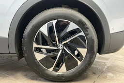harmaa Volkswagen ID.4 2026 kuva 10.