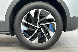 harmaa Volkswagen ID.4 2026 kuva 10.