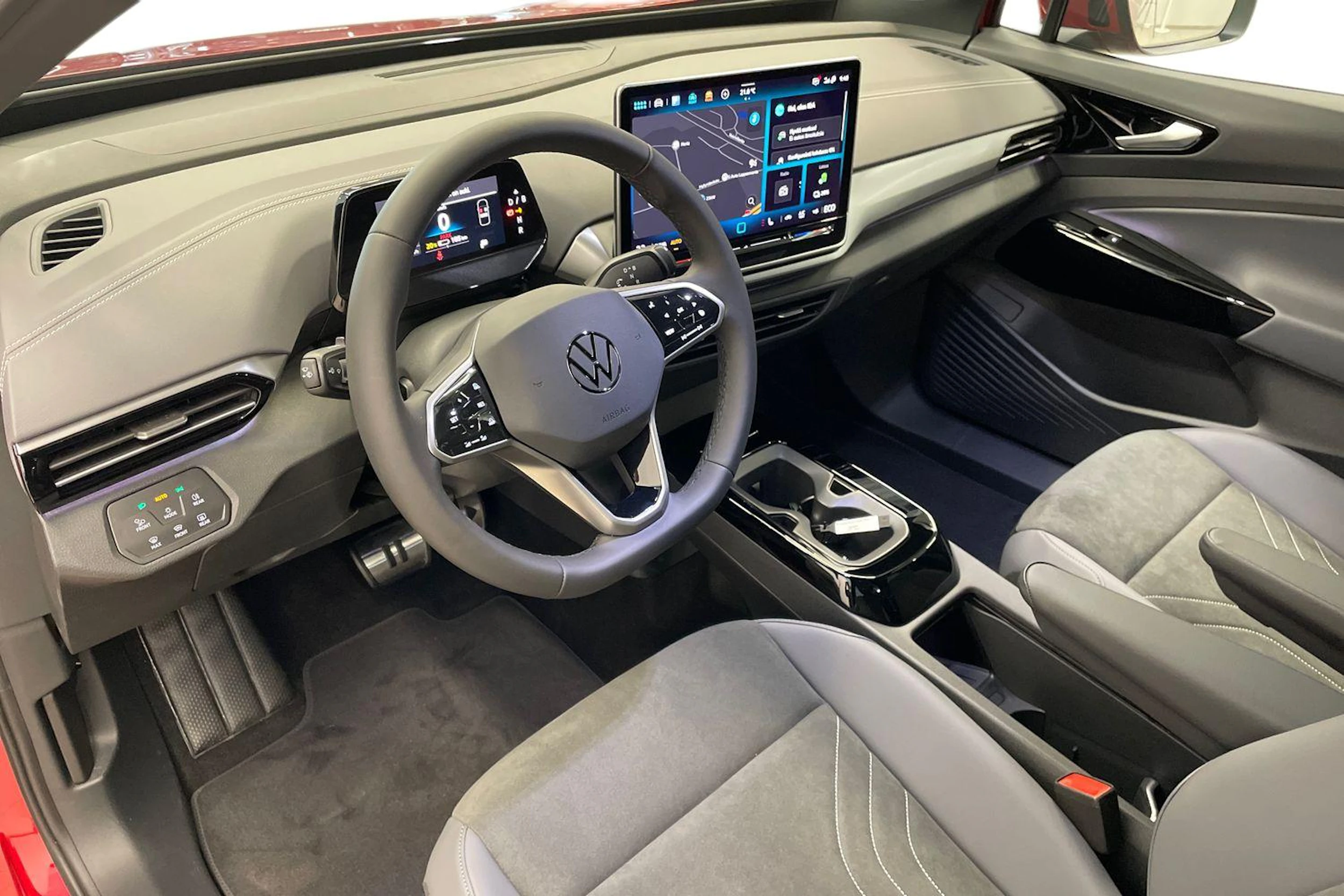 punainen Volkswagen ID.4 2026 kuva 6.