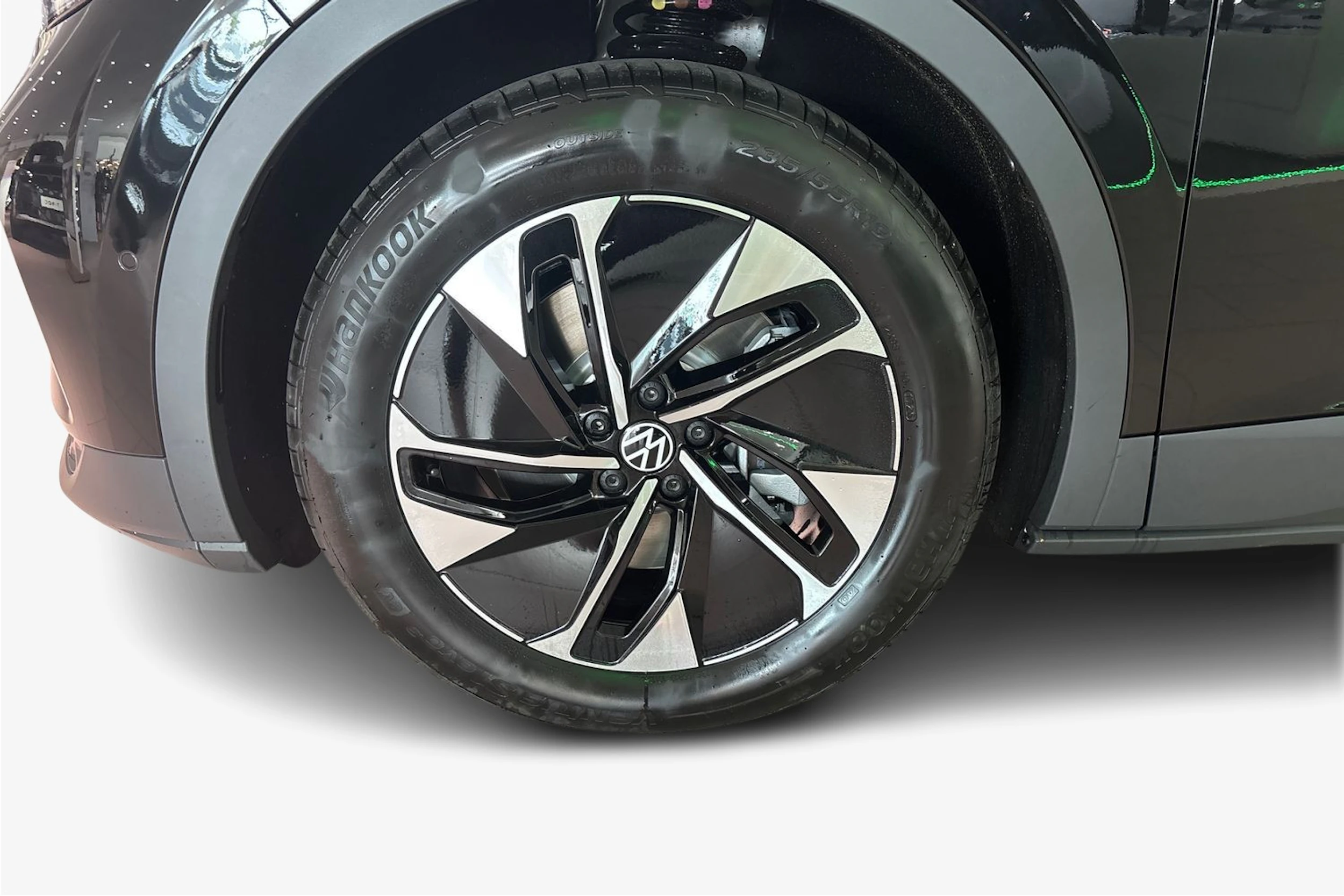 musta Volkswagen ID.4 2027 kuva 9.