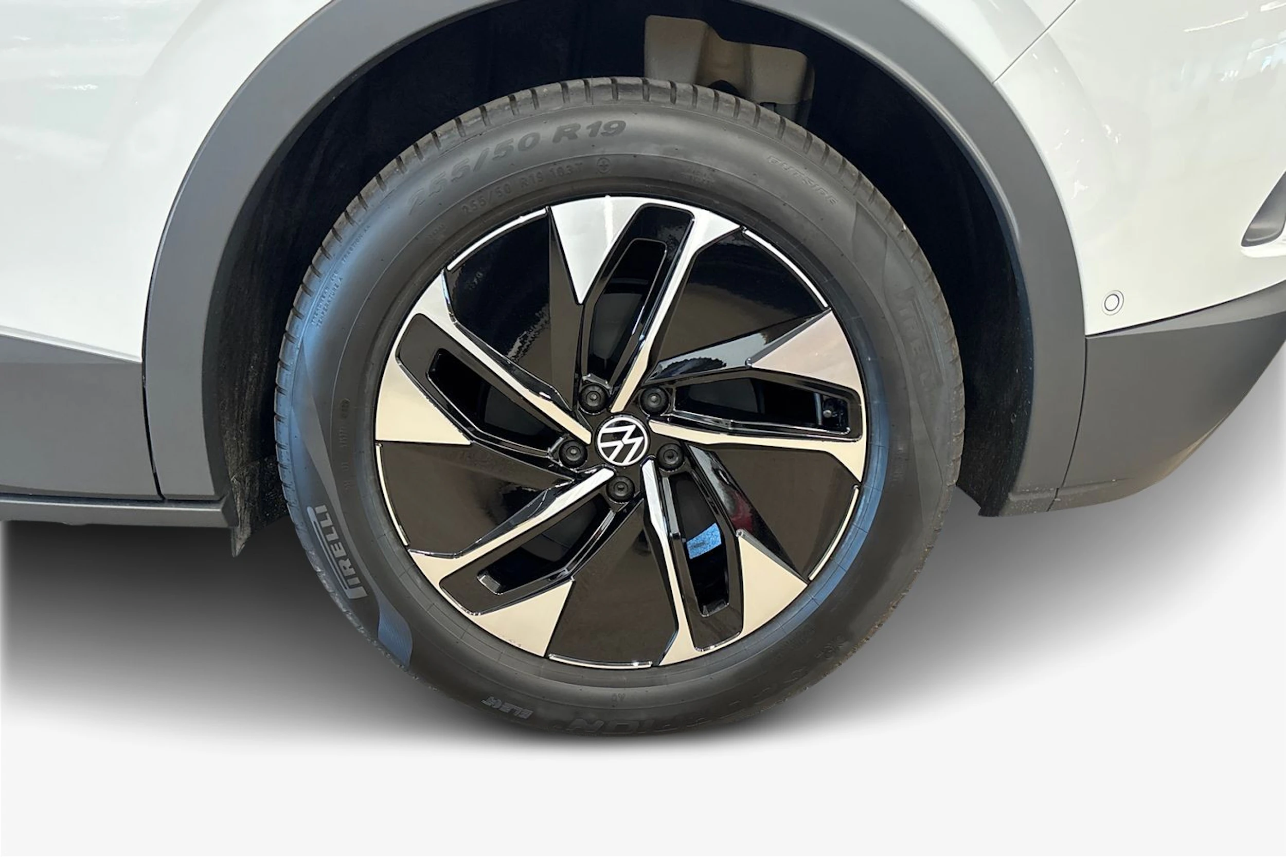 valkoinen Volkswagen ID.4 2027 kuva 9.
