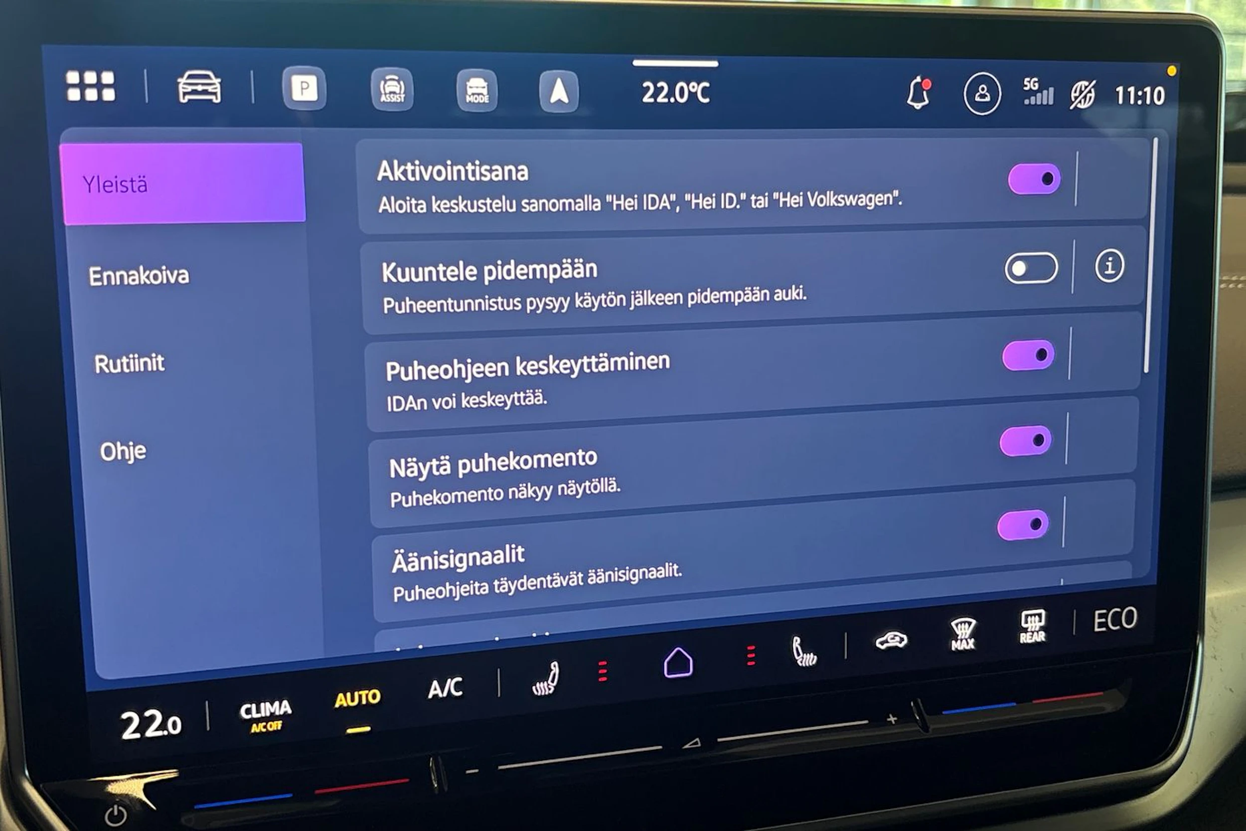 valkoinen Volkswagen ID.4 2027 kuva 20.