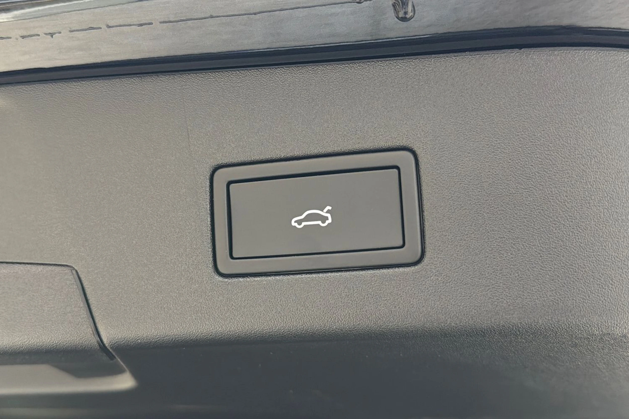 musta Volkswagen ID.4 2027 kuva 31.