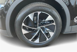 musta Volkswagen ID.4 2027 kuva 9.