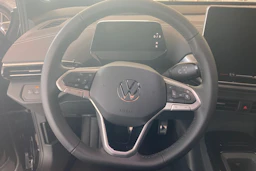 musta Volkswagen ID.4 2027 kuva 14.