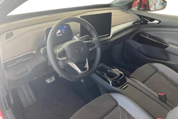 punainen Volkswagen ID.4 2027 kuva 6.
