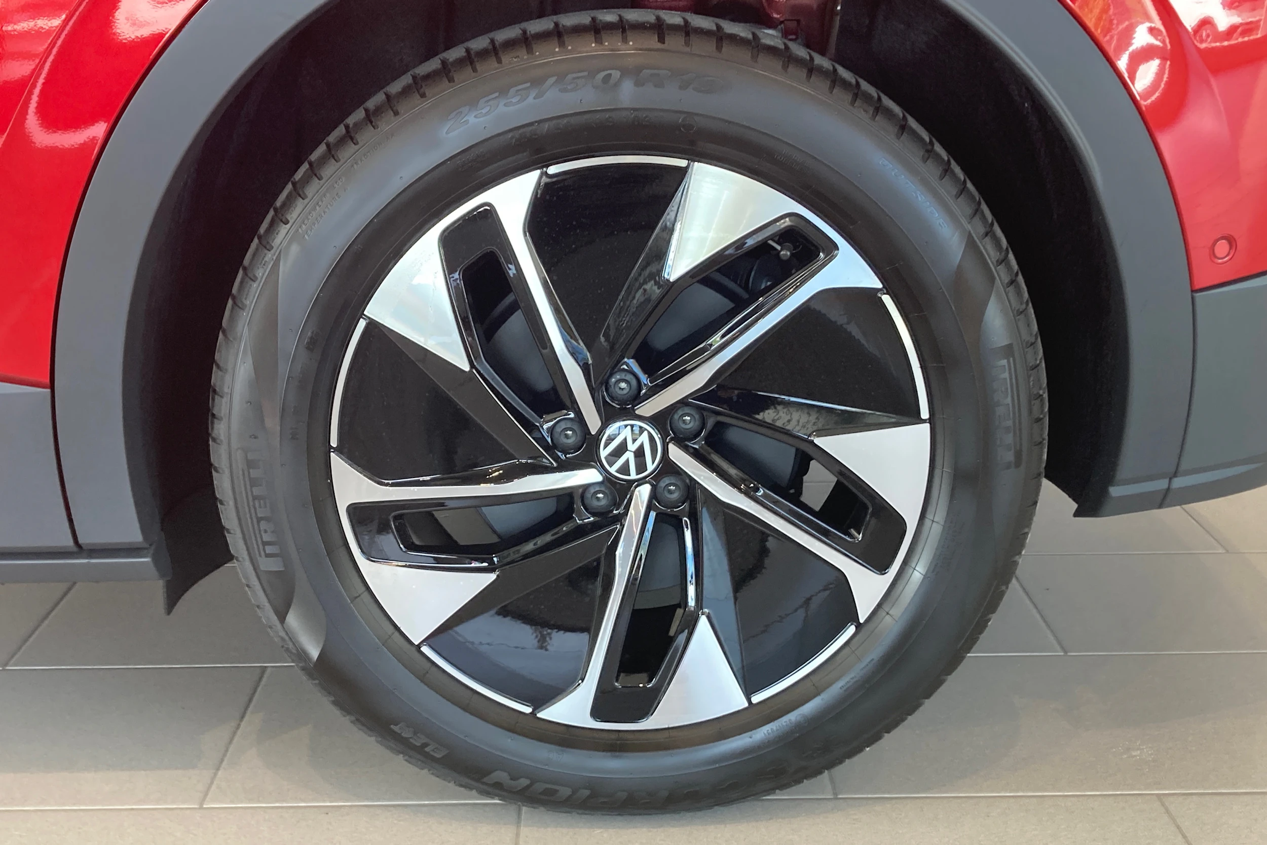 punainen Volkswagen ID.4 2027 kuva 10.