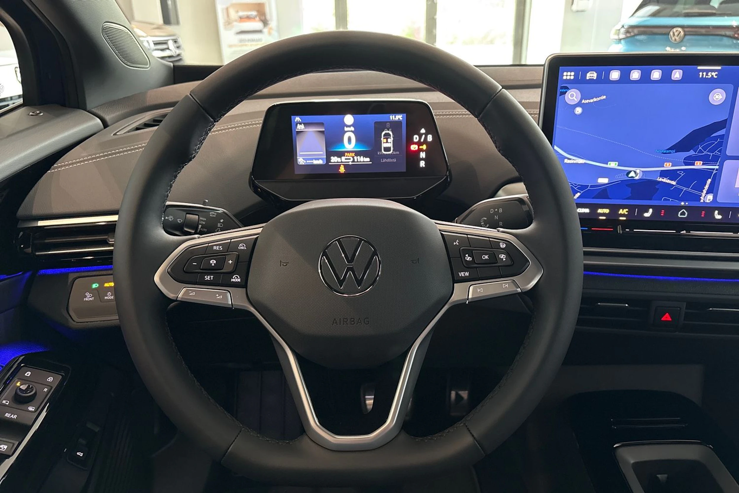 sininen Volkswagen ID.4 2027 kuva 13.