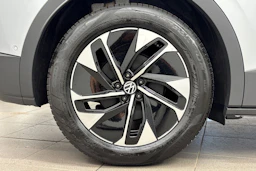 met. harmaa Volkswagen ID.4 2027 kuva 10.