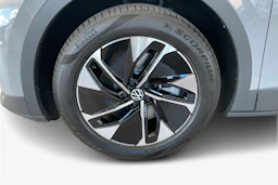 harmaa Volkswagen ID.4 2027 kuva 9.