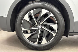 met. harmaa Volkswagen ID.4 2027 kuva 10.