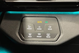Musta Volkswagen ID.4 GTX 250KW 2025 kuva 24.