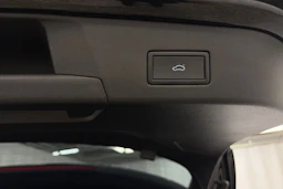 Musta Volkswagen ID.4 2023 kuva 16.