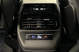valkoinen Volkswagen ID.4 2022 kuva 26.