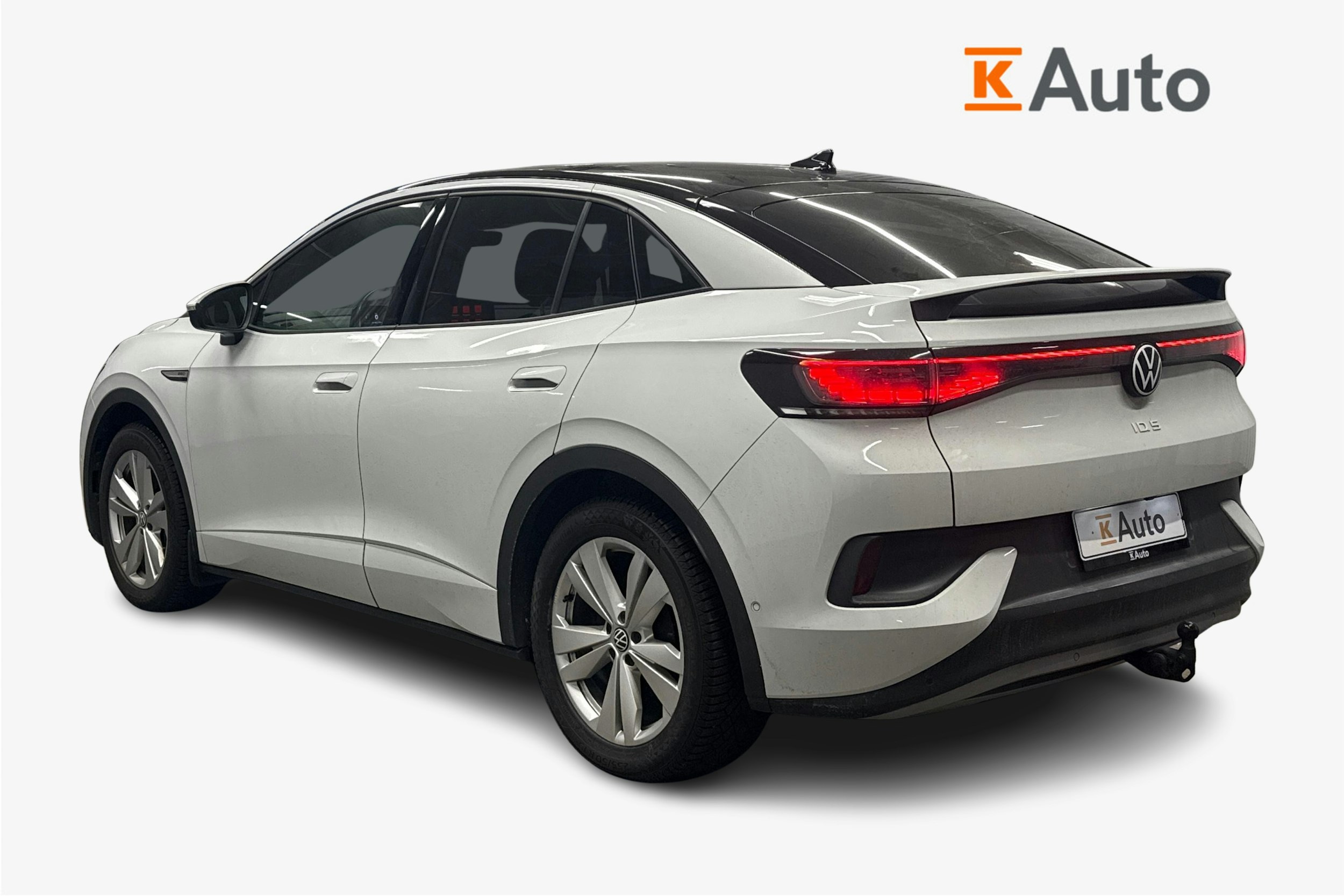 valkoinen Volkswagen ID.5 2022 kuva 2.