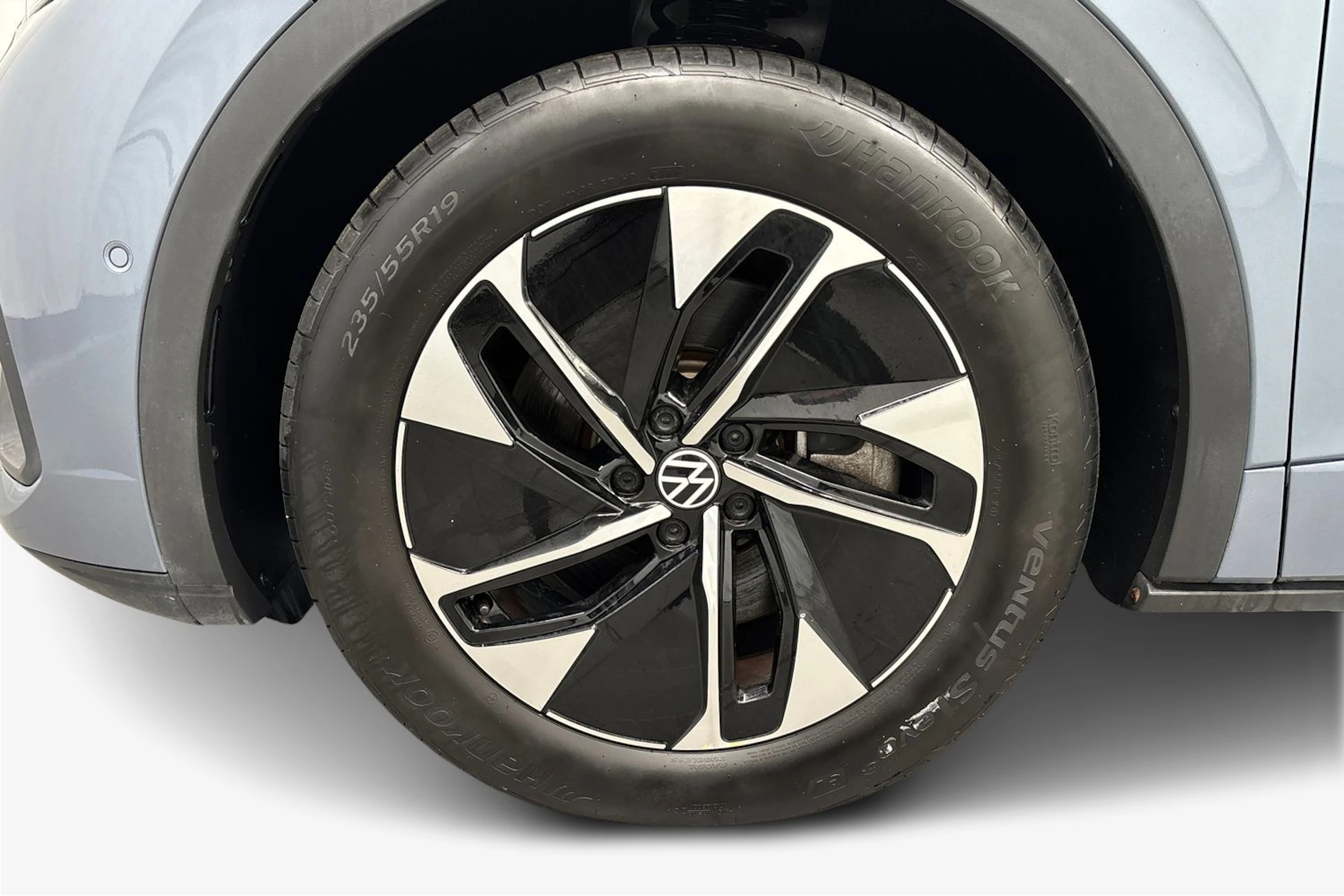 sininen Volkswagen ID.5 2022 kuva 9.