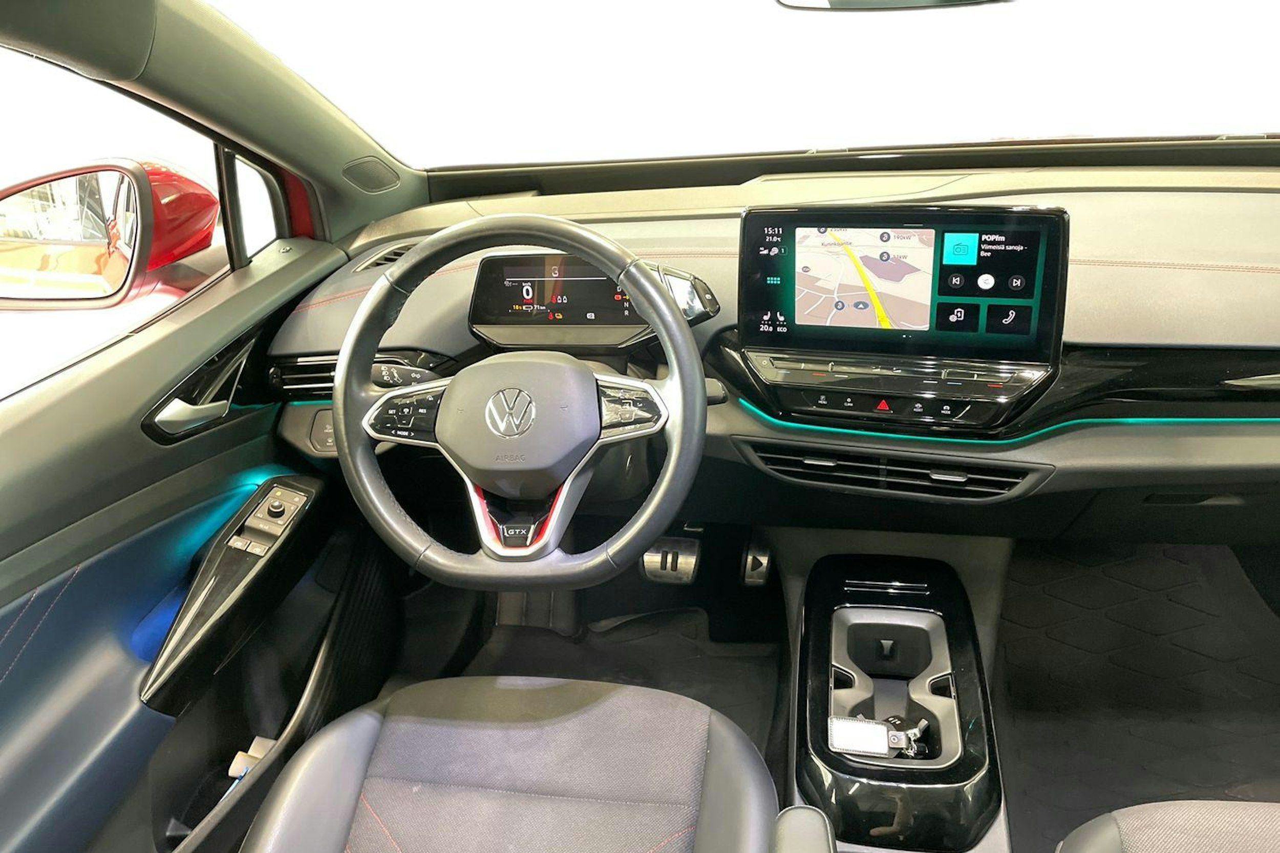 punainen Volkswagen ID.5 2022 kuva 7.