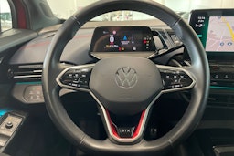 punainen Volkswagen ID.5 2022 kuva 16.