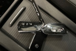 punainen Volkswagen ID.5 2022 kuva 31.