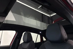 punainen Volkswagen ID.5 2022 kuva 25.