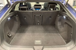 sininen Volkswagen ID.5 2022 kuva 15.