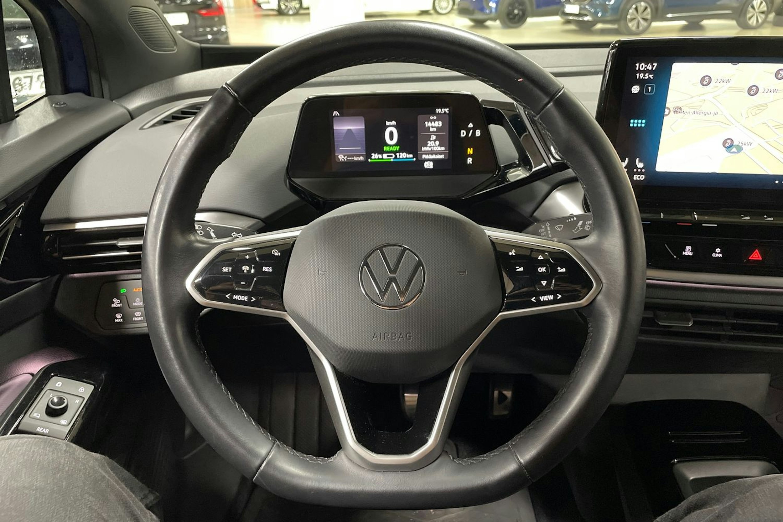 sininen Volkswagen ID.5 2022 kuva 16.