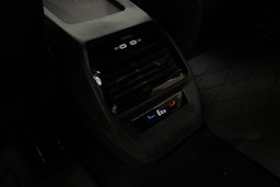 sininen Volkswagen ID.5 2022 kuva 26.