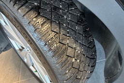 Valkoinen Volkswagen ID.5 2022 kuva 13.